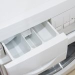 Hogyan lehet eltávolítani a penész a mosógép tálcáján: egy egyszerű orvosság a konyhából egy perc alatt megbirkózik Hogyan lehet eltávolítani a penész a mosógép tálcáján: egy egyszerű